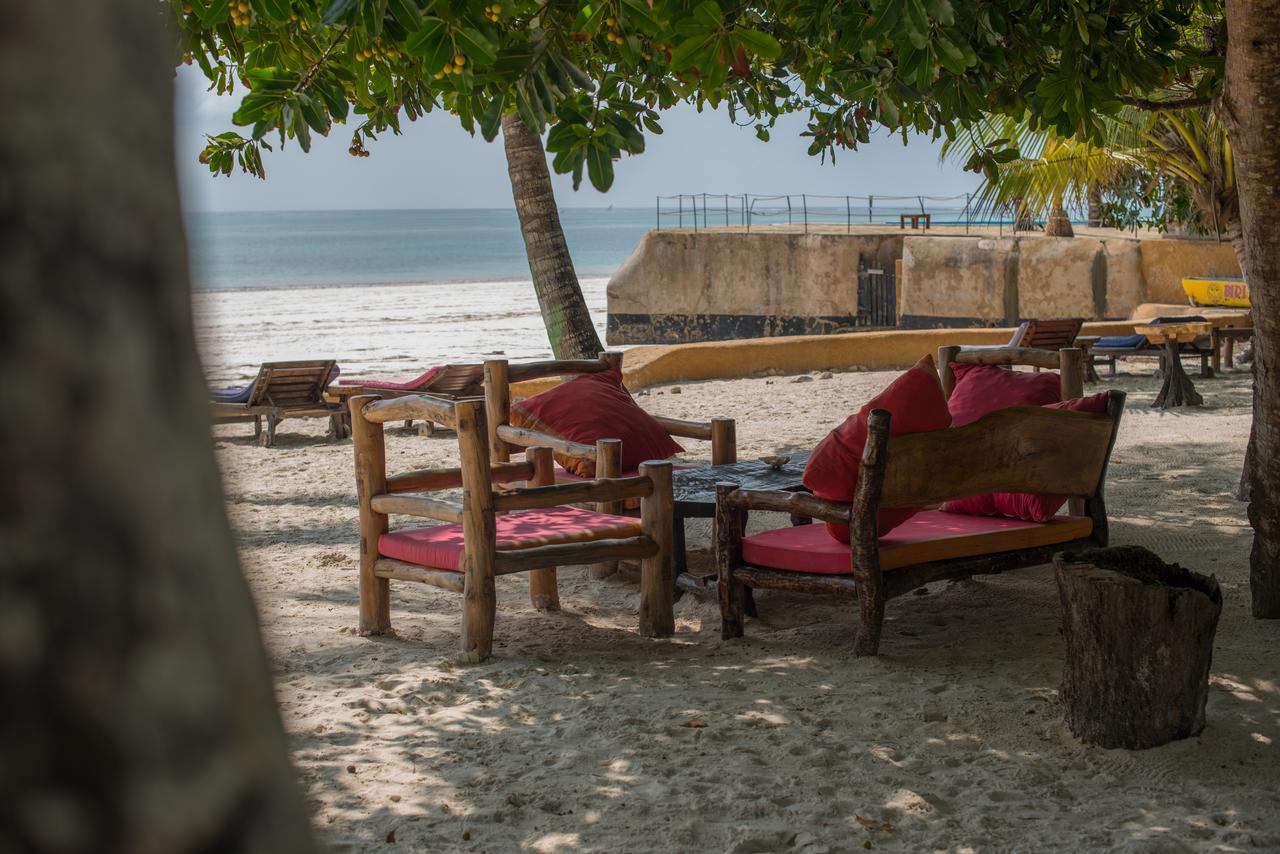 Soul Breeze Backpackers Diani Hostel Diani Beach Exterior photo