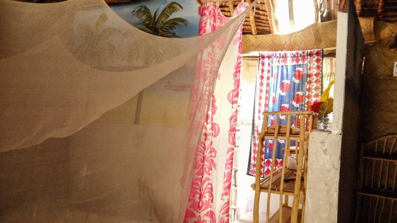 Soul Breeze Backpackers Diani Hostel Diani Beach Exterior photo