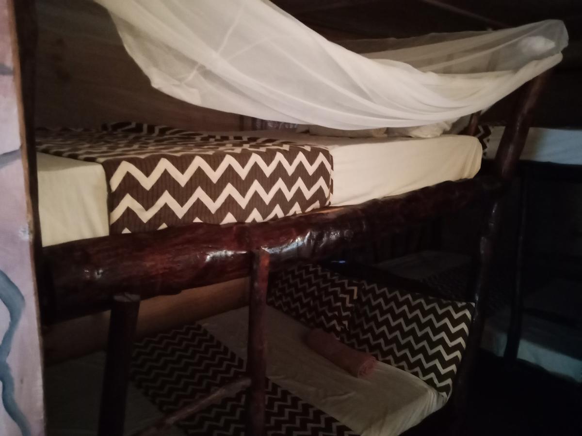 Soul Breeze Backpackers Diani Hostel Diani Beach Exterior photo