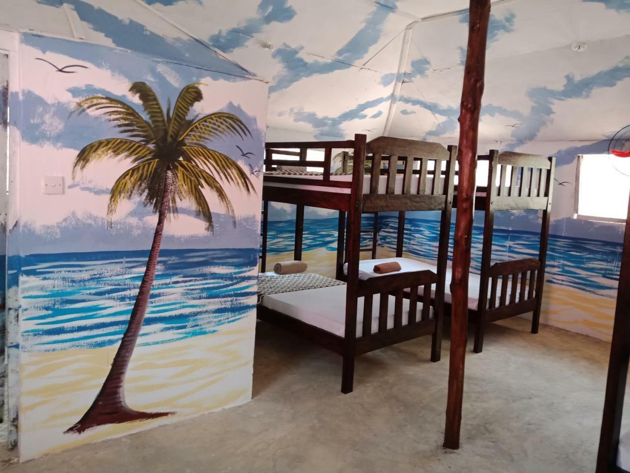 Soul Breeze Backpackers Diani Hostel Diani Beach Exterior photo